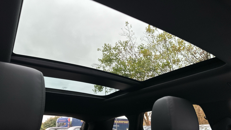 Land Rover Range Rover Evoque 2.0 D200 Dynamic HSE 5dr Auto Diesel Hatchback